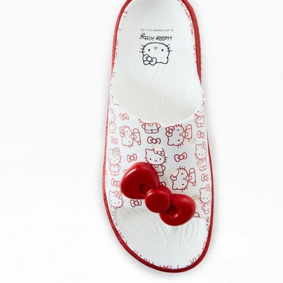 Hello Kitty Crocs NWT ❤️ - Picture 4 of 5
